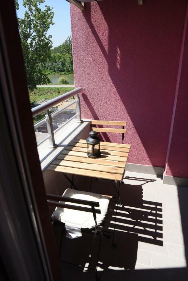 Tamis Kapija Apartment Pancevo Luaran gambar